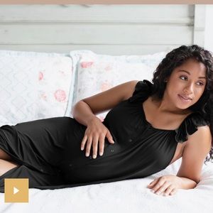 Kindred Bravely labor and delivery gown black size M/L